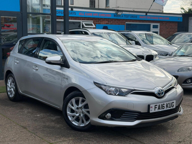 2016 Toyota Auris 1.8 Vvt-H Business Edition CVT Euro 6 (s/s) 5dr in Silver — image 1