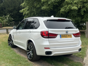 2015 BMW X5 3.0 X5 Xdrive30d M Sport in White — image 3