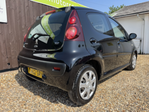 2013 Peugeot 107 1.0 12v Active in Black — image 6