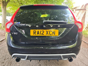 2013 Volvo V60 1.6 T4 R-Design Lux Nav Powershift Euro 5 5dr in Black — image 3