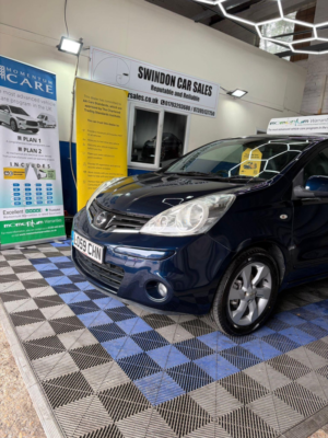 2010 Nissan Note 1.6 16v Tekna Auto Euro 4 5dr in Blue — image 3