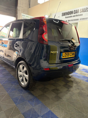 2010 Nissan Note 1.6 16v Tekna Auto Euro 4 5dr in Blue — image 5