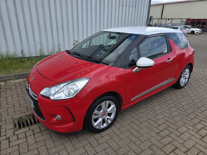 2012 Citroen Ds3 1.6 Vti Dstyle in Red — image 5