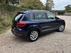 2015 Volkswagen Tiguan 2.0 Tdi 140 6speed Match Bmt 2WD in Blue — image 3