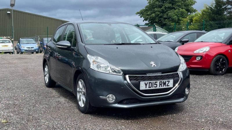 2015 Peugeot 208 1.2 Vti Puretech Active Euro 6 5dr in Grey — image 1