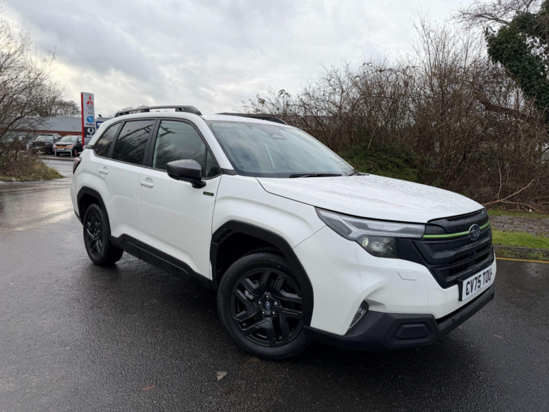 2025 Subaru Forester 2.0 I E-Boxer Field Lineartronic 4WD Euro 6 (s/s) 5dr in White — image 1