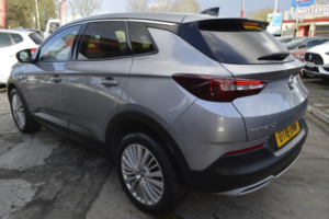 2018 Vauxhall Grandland X 1.2 Turbo Sport Nav in Grey — image 4