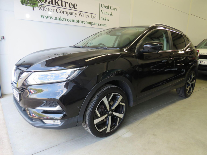 2017 Nissan Qashqai 1.5 Dci Tekna Euro 6 (s/s) 5dr in Black — image 1
