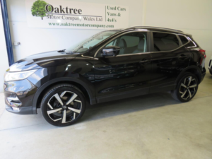 2017 Nissan Qashqai 1.5 Dci Tekna Euro 6 (s/s) 5dr in Black — image 3