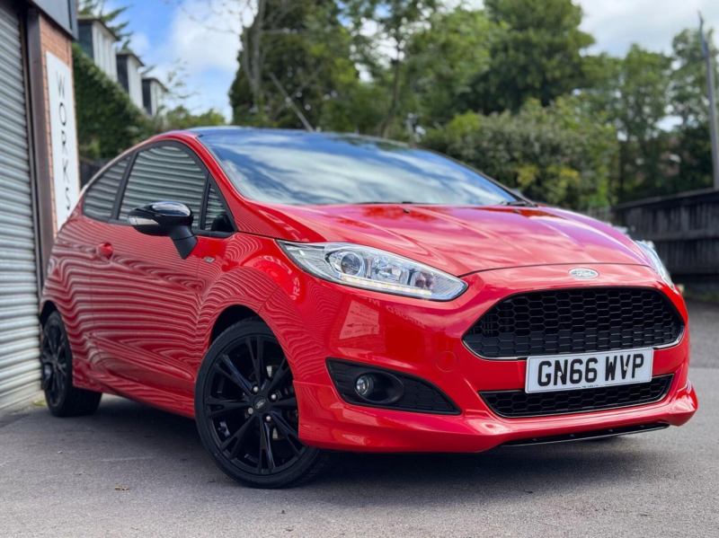 2016 Ford Fiesta 1.0t Ecoboost St-Line Euro 6 (s/s) 3dr in Red — image 1