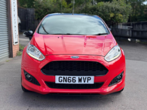 2016 Ford Fiesta 1.0t Ecoboost St-Line Euro 6 (s/s) 3dr in Red — image 2