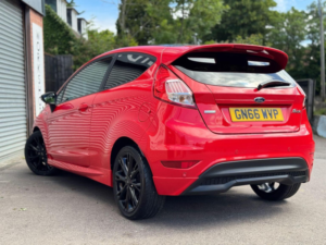 2016 Ford Fiesta 1.0t Ecoboost St-Line Euro 6 (s/s) 3dr in Red — image 3