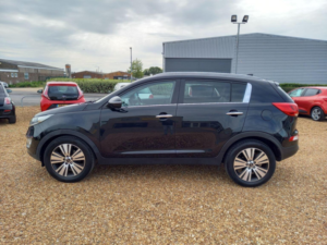 2015 Kia Sportage 1.7 Crdi Ecodynamics 3 2WD Euro 6 (s/s) 5dr in Black — image 4