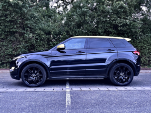 2013 Land Rover Range Rover Evoque 2.2 Sd4 Special Edition in Black — image 6