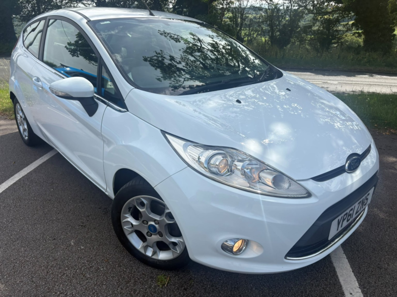 2011 Ford Fiesta 1.3 Zetec in White — image 1