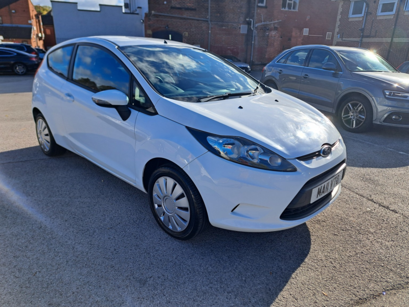 2011 Ford Fiesta 1.3 Edge in White — image 1