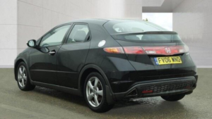 2006 Honda Civic 1.8 I-Vtec Es I-Shift 5dr in Black — image 4