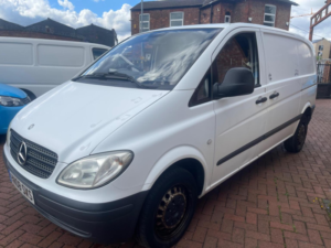 2008 Mercedes-Benz Vito 2.1 111cdi Compact Panel Van Swb 5dr in White — image 2