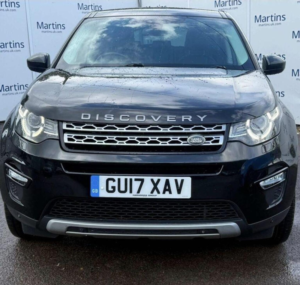 2017 Land Rover Discovery Sport 2.0 Td4 Hse Auto 4WD Euro 6 (s/s) 5dr in Black — image 2