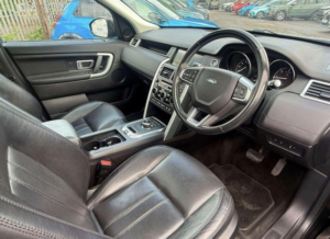 2017 Land Rover Discovery Sport 2.0 Td4 Hse Auto 4WD Euro 6 (s/s) 5dr in Black — image 6