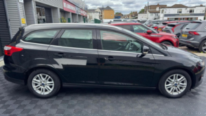 2013 Ford Focus 1.6 Titanium Powershift Euro 5 5dr in Black — image 6