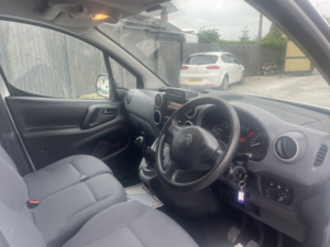 2015 Citroen Berlingo 1.6 Hdi 625 Enterprise in White — image 3