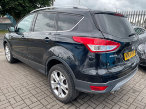 2015 Ford Kuga 2.0 Tdci Titanium SUV 5dr Diesel Manual 2WD Euro 6 (s/s) (150 Ps) in Black — image 4