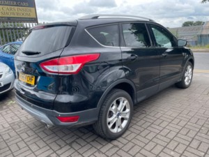 2015 Ford Kuga 2.0 Tdci Titanium SUV 5dr Diesel Manual 2WD Euro 6 (s/s) (150 Ps) in Black — image 5