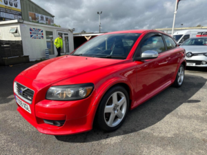 2009 Volvo C30 1.6 R-Design Sport 2dr in Red — image 3