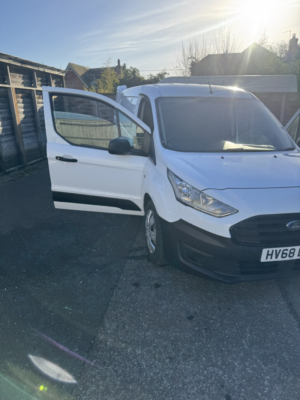 2018 Ford Transit Connect 1.5 210 Ecoblue in White — image 3