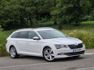2017 Skoda Superb 2.0 Tdi Se L Executive Estate 5dr Diesel Manual Euro 6 (s/s) (150 Ps) in White — image 1