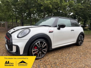 2023 MINI Hatch 2.0 John Cooper Works Steptronic Euro 6 (s/s) 3dr in White — image 5