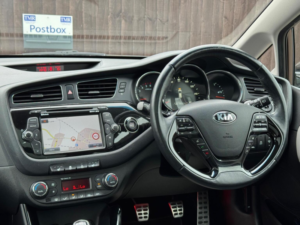2015 Kia Ceed 1.6 Crdi Ecodynamics 4 Tech Euro 5 (s/s) 5dr in Brown — image 4