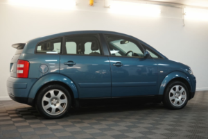 2001 Audi A2 1.4 Tdi Hatchback 5dr Diesel Manual (119 G/km, 75 Bhp) in Blue — image 2