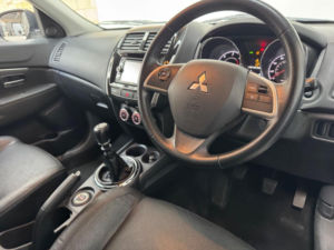 2014 Mitsubishi Asx 1.8d 4 4WD Euro 5 5dr — image 3