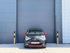 2020 Toyota Aygo 1.0 Vvt-I X-Trend Funroof X-Shift Euro 6 5dr in Black — image 2