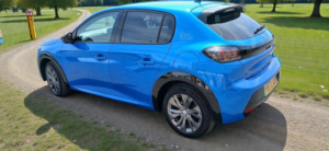 2023 Peugeot E-208 50kwh Allure Premium + Auto 5dr (7.4kw Charger) in Blue — image 4
