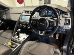 2018 Jaguar E-Pace 2.0 D150 R-Dynamic Auto AWD Euro 6 (s/s) 5dr in Black — image 4