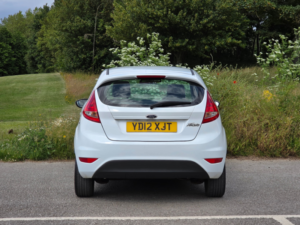2012 Ford Fiesta 1.25 Edge Hatchback 3dr Petrol Manual (127 G/km, 59 Bhp) in White — image 6