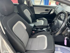 2013 Kia Ceed 1.6 Crdi Ecodynamics 3 in Silver — image 5