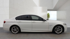 2013 BMW 5 Series 2.0 520d M Sport Auto Euro 6 (s/s) 4dr in White — image 4