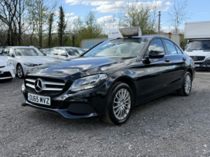 2015 Mercedes-Benz C Class 2.1 C220d Se in Black — image 3