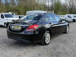 2015 Mercedes-Benz C Class 2.1 C220d Se in Black — image 6
