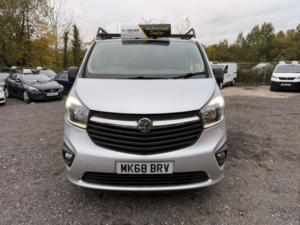 2018 Vauxhall Vivaro 1.6 Cdti 2900 Biturbo Ecotec Sportive in Silver — image 2