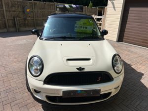 2011 MINI Hatch 1.6 Cooper S Hatch in White — image 2