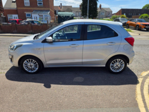 2018 Ford Ka+ 1.2 Ti-Vct Zetec Euro 6 (s/s) 5dr in Silver — image 5