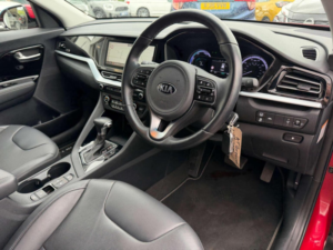 2019 Kia Niro 1.6 Gdi 3 Dct Euro 6 (s/s) 5dr in Red — image 3