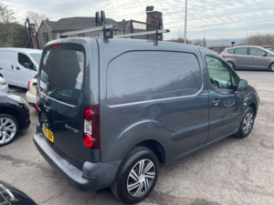 2015 Citroen Berlingo 1.6 Hdi 850 Enterprise Panel Van 5dr Diesel Manual L1 (132 G/km, 90 Bhp) in Grey — image 4