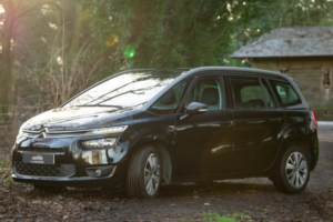 2015 Citroen Grand C4 Picasso 1.6 Bluehdi Vtr+ in Black — image 2