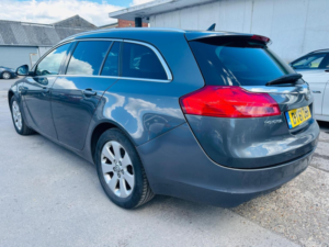 2011 Vauxhall Insignia 2.0 Cdti Sri Sports Tourer Auto Euro 5 5dr in Grey — image 3